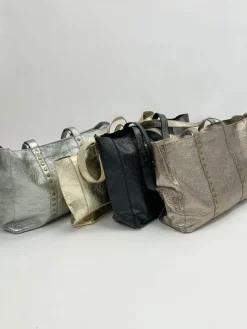 Bolso tachas metalizado