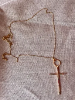 Colgante largo Cruz Brillant